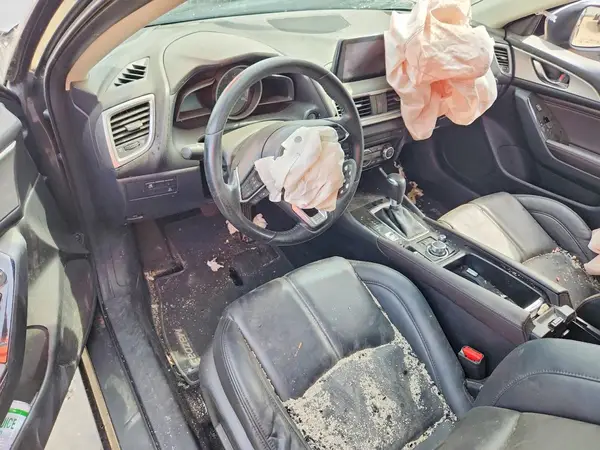 3MZBN1V30JM177842 2018 MAZDA 3 - Image 8