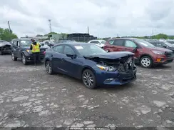 3MZBN1V30JM179364 2018 MAZDA 3
