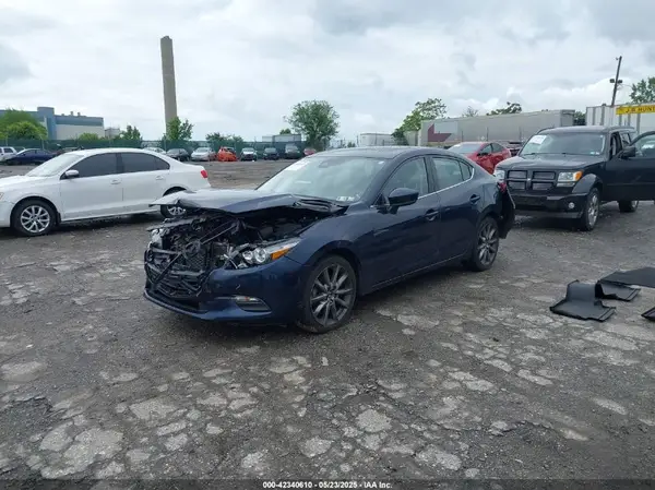 3MZBN1V30JM179364 2018 MAZDA 3 - Image 2