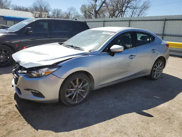 3MZBN1V30JM180028 2018 MAZDA 3 - Image 1