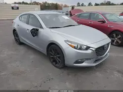 3MZBN1V30JM181650 2018 MAZDA 3