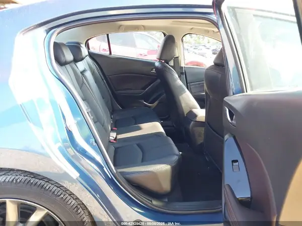 3MZBN1V30JM185519 2018 MAZDA 3 - Image 8
