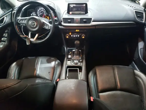 3MZBN1V30JM187660 2018 MAZDA 3 - Image 8