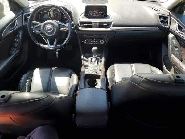 3MZBN1V30JM201377 2018 MAZDA 3 - Image 8