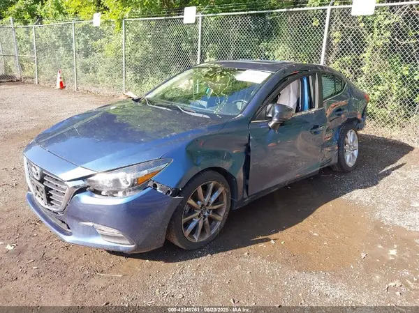 3MZBN1V30JM202416 2018 MAZDA 3 - Image 2