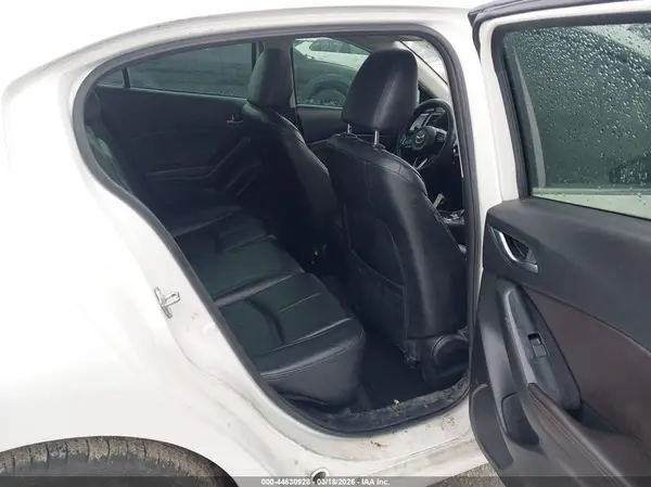 3MZBN1V30JM203369 2018 MAZDA 3 - Image 8
