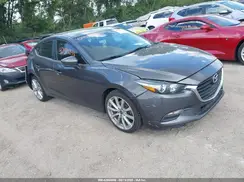 3MZBN1V30JM204828 2018 MAZDA 3