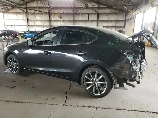 3MZBN1V30JM208636 2018 MAZDA 3 - Image 2