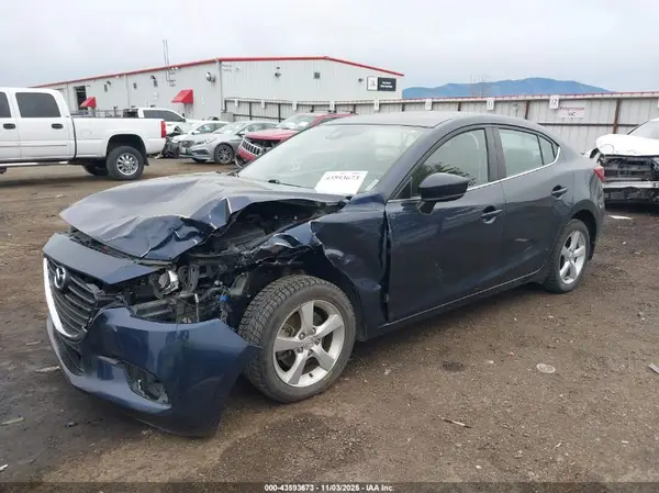 3MZBN1V30JM210600 2018 MAZDA 3 - Image 2