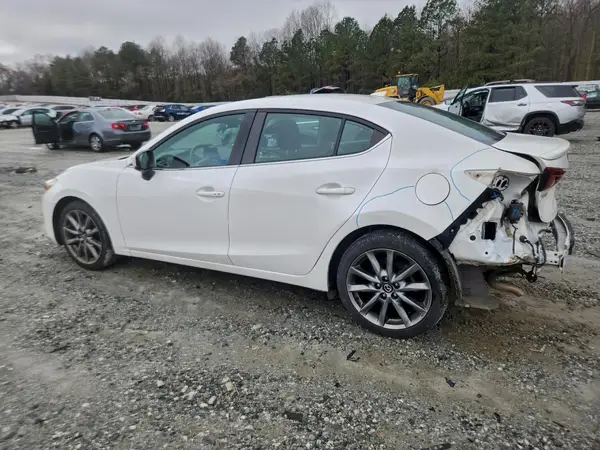 3MZBN1V30JM211570 2018 MAZDA 3 - Image 2