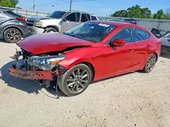 3MZBN1V30JM217210 2018 MAZDA 3