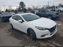 3MZBN1V30JM232676 2018 MAZDA 3