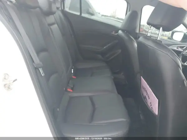 3MZBN1V30JM232676 2018 MAZDA 3 - Image 8