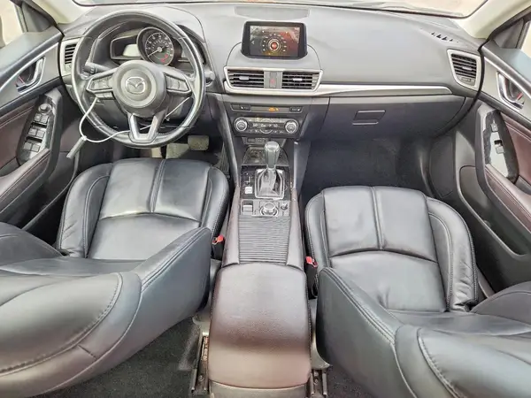 3MZBN1V30JM251048 2018 MAZDA 3 - Image 8