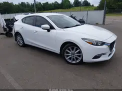 3MZBN1V30JM251518 2018 MAZDA 3
