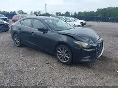 3MZBN1V30JM251535 2018 MAZDA 3