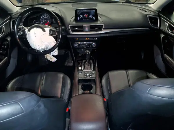 3MZBN1V30JM252409 2018 MAZDA 3 - Image 8
