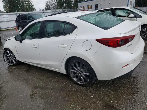 3MZBN1V30JM254659 2018 MAZDA 3 - Image 2