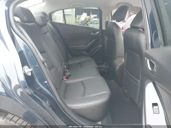 3MZBN1V30JM254838 2018 MAZDA 3 - Image 8