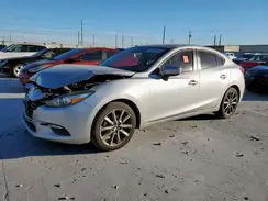 3MZBN1V30JM259215 2018 MAZDA 3