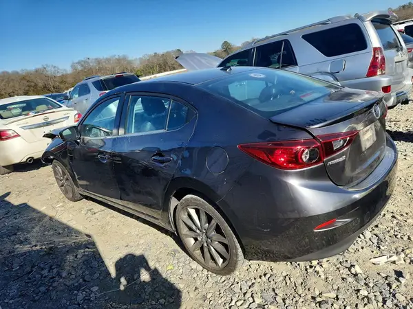 3MZBN1V30JM259747 2018 MAZDA 3 - Image 2