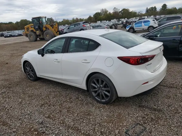 3MZBN1V30JM262163 2018 MAZDA 3 - Image 2