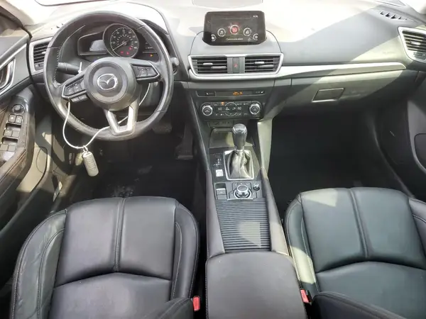 3MZBN1V30JM263684 2018 MAZDA 3 - Image 8