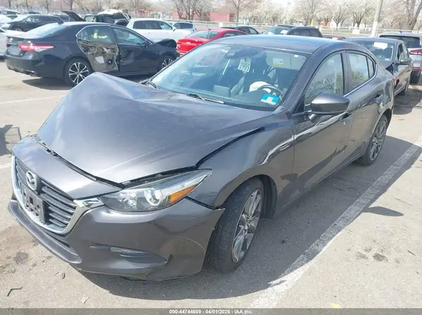 3MZBN1V30JM265967 2018 MAZDA 3 - Image 2