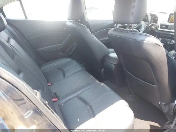3MZBN1V30JM273437 2018 MAZDA 3 - Image 8