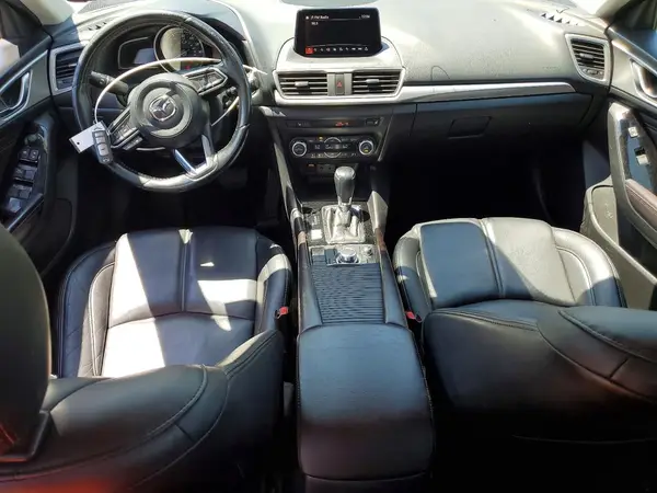 3MZBN1V31JM163318 2018 MAZDA 3 - Image 8