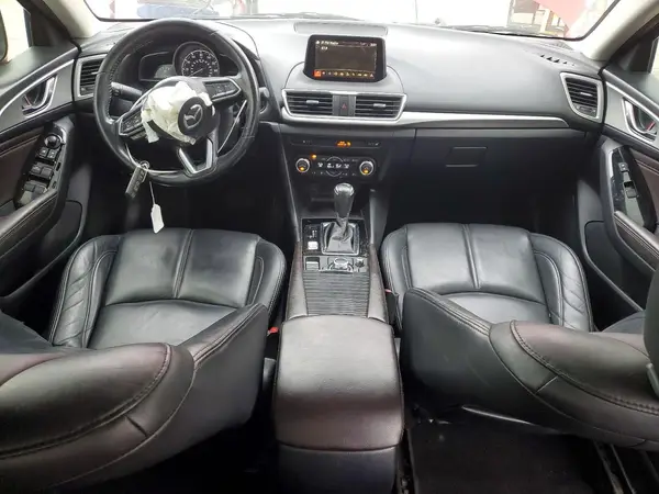 3MZBN1V31JM173315 2018 MAZDA 3 - Image 8