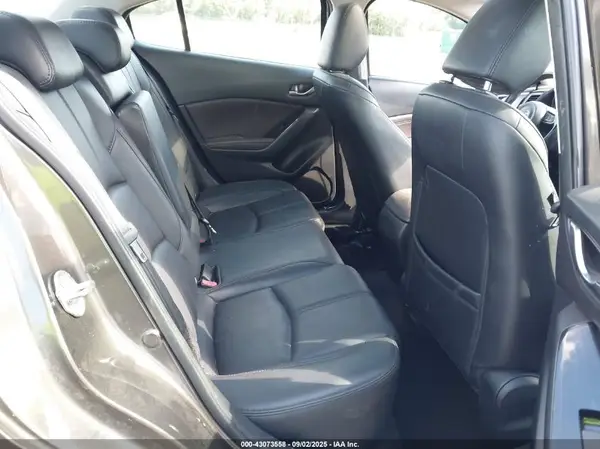 3MZBN1V31JM174142 2018 MAZDA 3 - Image 8