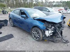 3MZBN1V31JM174688 2018 MAZDA 3