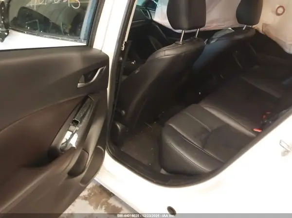 3MZBN1V31JM175890 2018 MAZDA 3 - Image 8