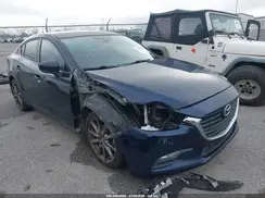 3MZBN1V31JM182452 2018 MAZDA 3