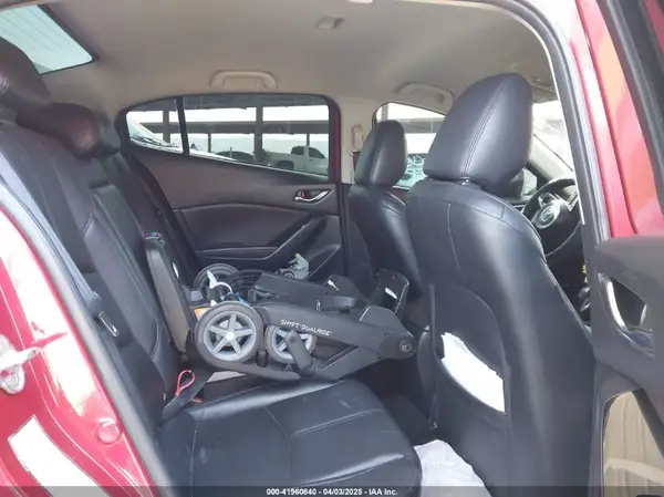 3MZBN1V31JM183262 2018 MAZDA 3 - Image 8