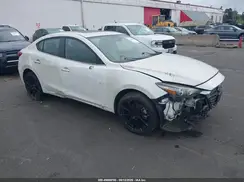 3MZBN1V31JM192236 2018 MAZDA 3