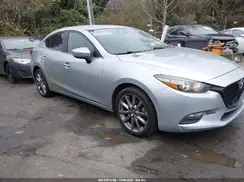 3MZBN1V31JM200349 2018 MAZDA 3