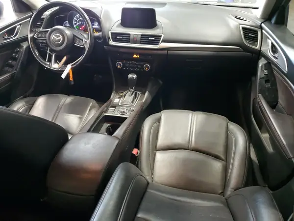 3MZBN1V31JM201257 2018 MAZDA 3 - Image 8