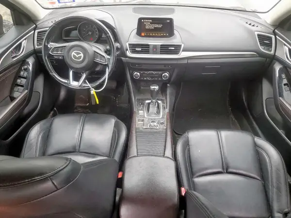 3MZBN1V31JM201744 2018 MAZDA 3 - Image 8