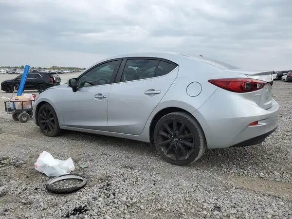 3MZBN1V31JM205339 2018 MAZDA 3 - Image 2