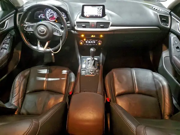 3MZBN1V31JM205714 2018 MAZDA 3 - Image 8
