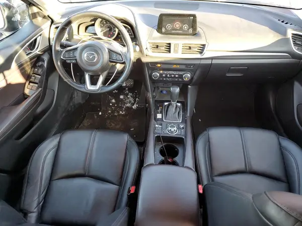 3MZBN1V31JM207558 2018 MAZDA 3 - Image 8