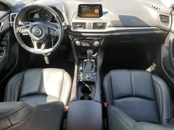 3MZBN1V31JM208239 2018 MAZDA 3 - Image 8