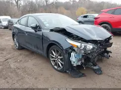 3MZBN1V31JM214932 2018 MAZDA 3