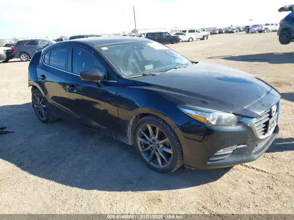 3MZBN1V31JM215837 2018 MAZDA 3 - Image 1