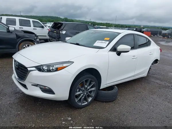 3MZBN1V31JM234081 2018 MAZDA 3 - Image 2