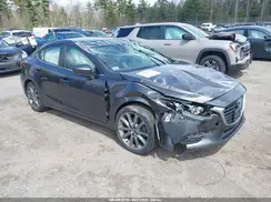 3MZBN1V31JM239670 2018 MAZDA 3