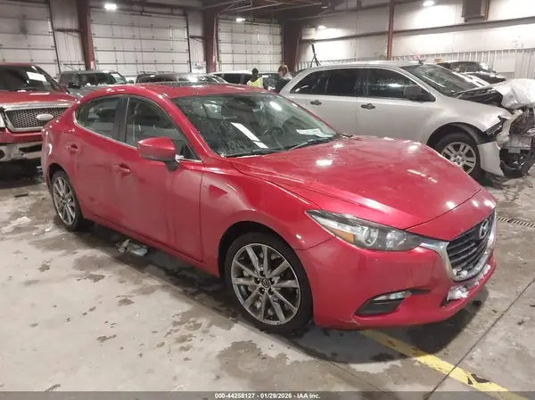 3MZBN1V31JM245517 2018 MAZDA 3 - Image 1