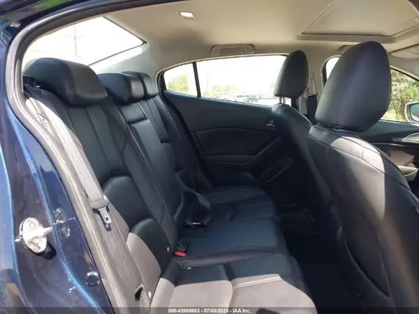 3MZBN1V31JM255495 2018 MAZDA 3 - Image 8